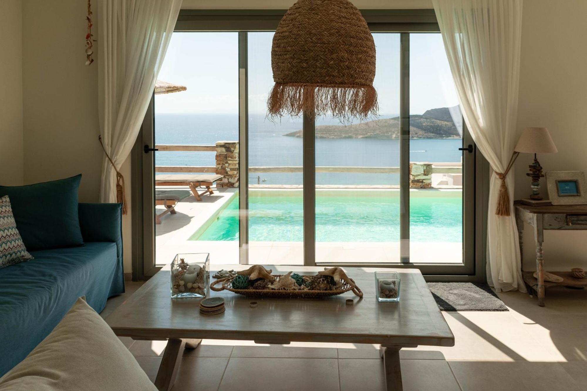 Deja Blue Villa 1 Agios Georgios  エクステリア 写真